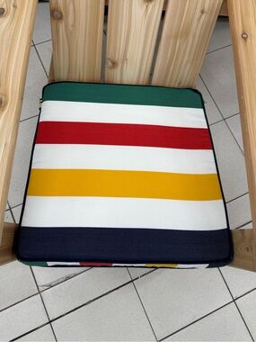 Hudson’s Bay Stripes Outdoor Muskoka Seat Pad, Multi-Coloured, 20” x 19”